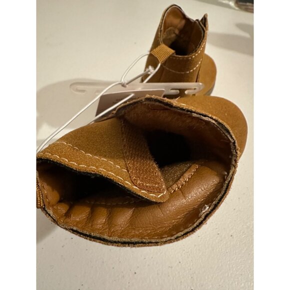 Carter’s Baby Faux suede Boots size 4T NWT - Picture 4 of 6